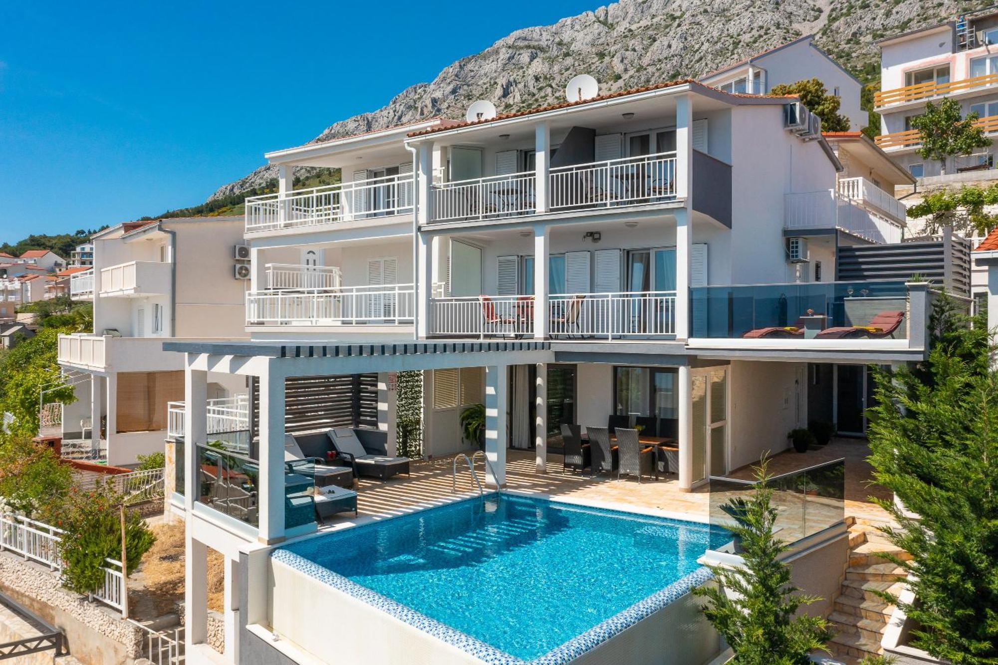 Luxury Seafront Villa With Heated Pool, Jacuzzi, Sea View, 150 M From Beach Stanici Luaran gambar