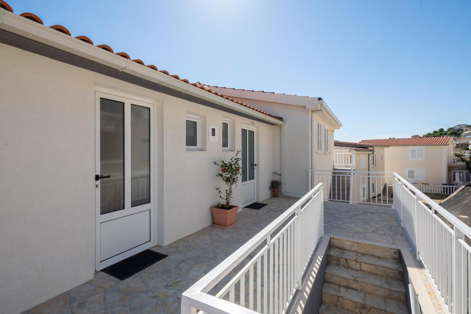 Luxury Seafront Villa With Heated Pool, Jacuzzi, Sea View, 150 M From Beach Stanici Luaran gambar