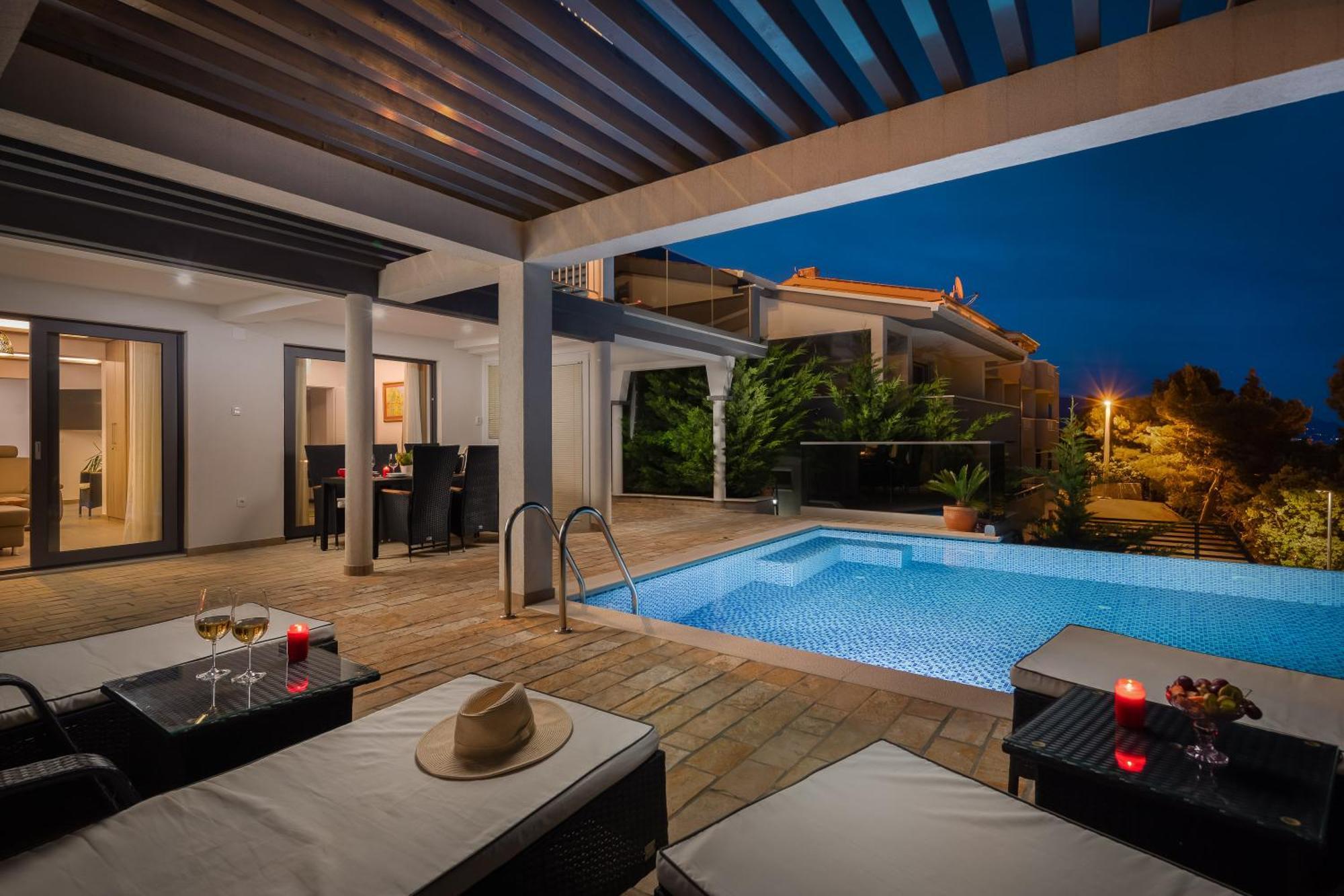 Luxury Seafront Villa With Heated Pool, Jacuzzi, Sea View, 150 M From Beach Stanici Luaran gambar